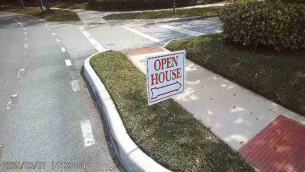 Lawn Signs At TownPark